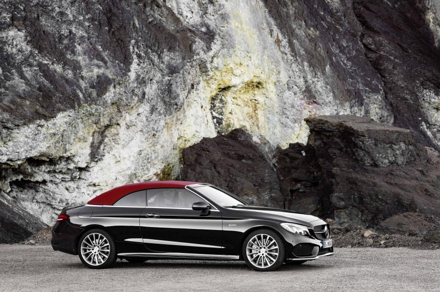  Mercedes-AMG C43 4Matic Cabriolet 2016 года  (фото 17 из 39)